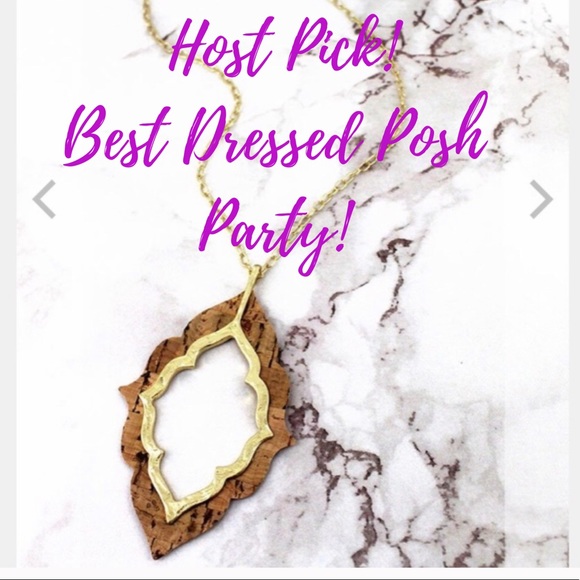 Jewelry - 💕HP💕 Goldtone and Cork Moroccan Necklace